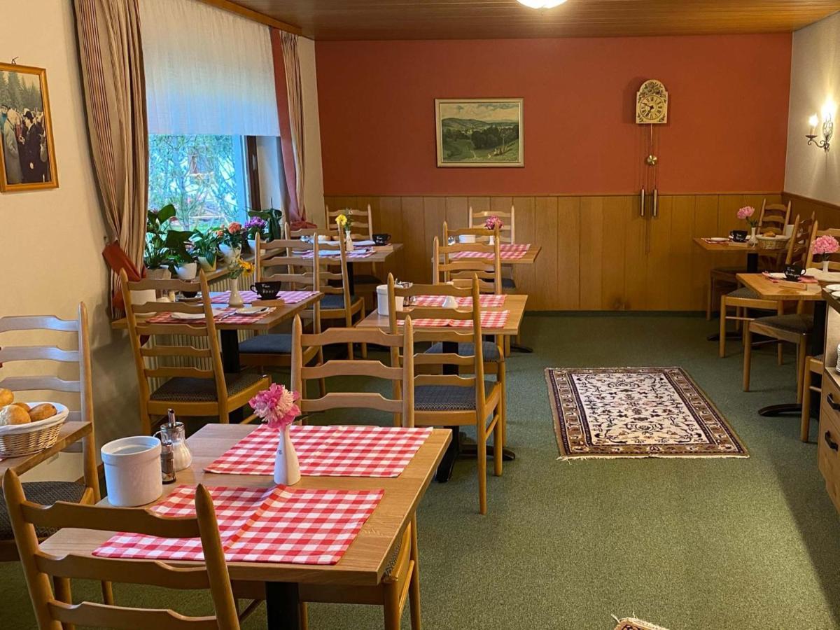 Gaestehaus Kaiser Menzenschwand-Hinterdorf Buitenkant foto